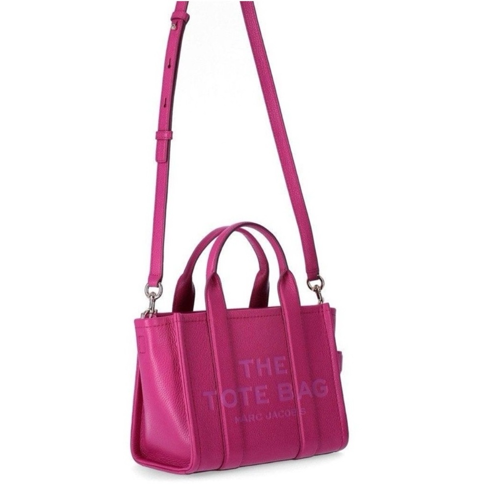 Marc Jacob’s THE LEATHER MEDIUM TOTE BAG in Lipstick Pink - Picture 16 of 16